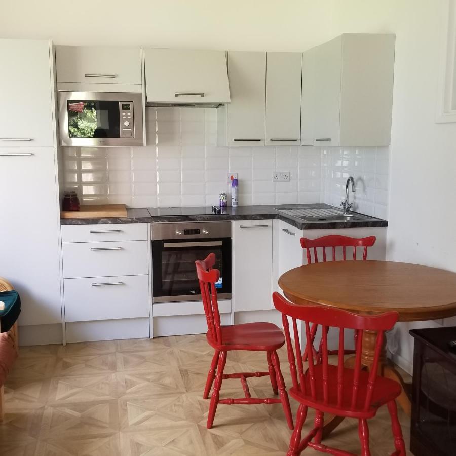 הוילה קאוז Small House Near Beach מראה חיצוני תמונה